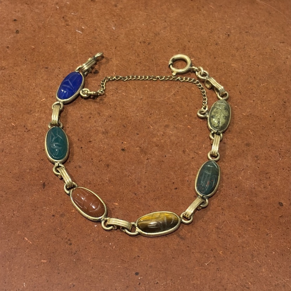 VINTAGE AC 12K GOLD FILLED SEMIPRECIOUS STONE CARVED SCARAB BRACET 7"